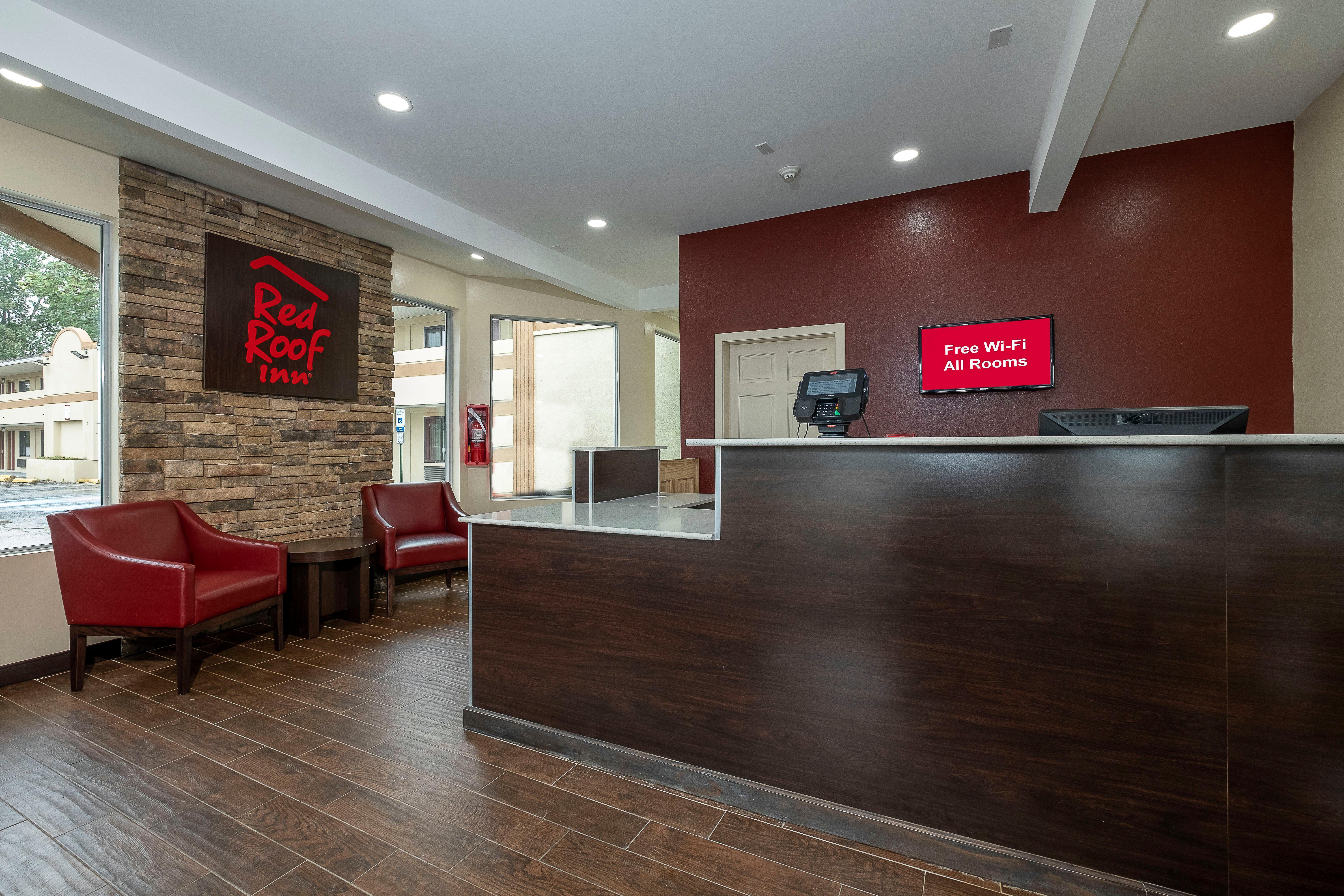 Red Roof Inn Freehold Εξωτερικό φωτογραφία